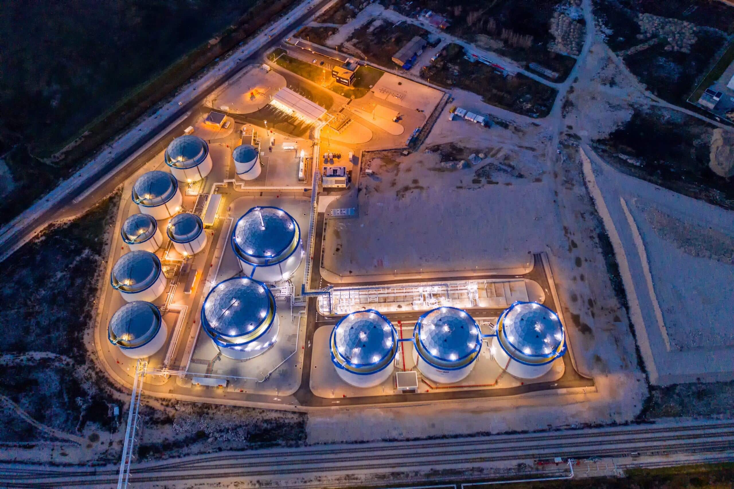 9d8606bb-3801-4684-8e53-6622fa8c4014